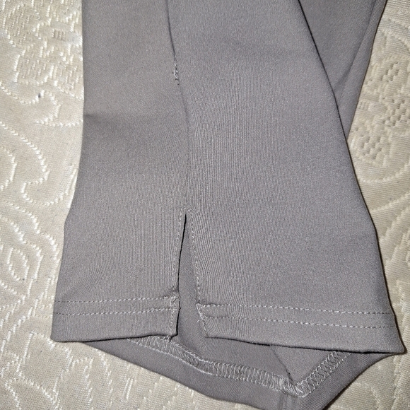 A pair of Joie split hem lounge pants in a size small. Pre-loved in great shape - Picture 2 of 6